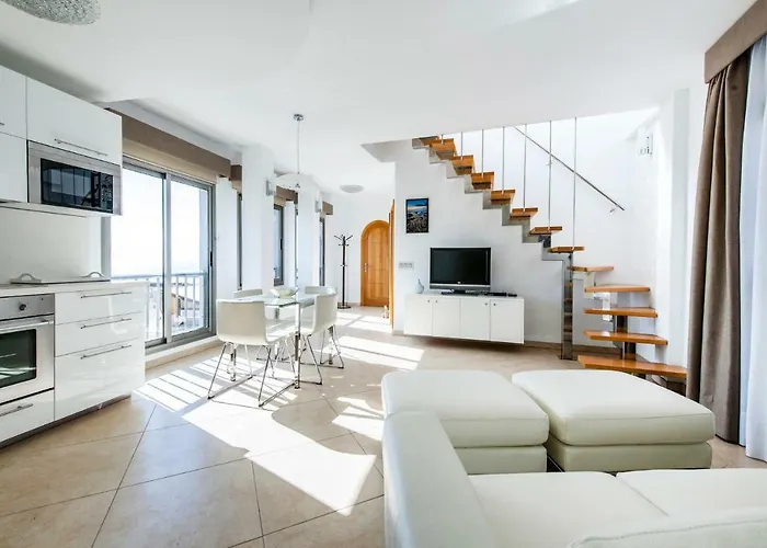 Aguamarina El Adults Only